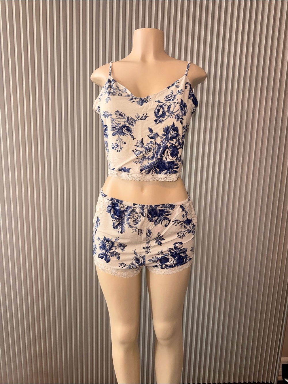 Victoria Secret Floral Cami & Short Sleep Set - Blue on White